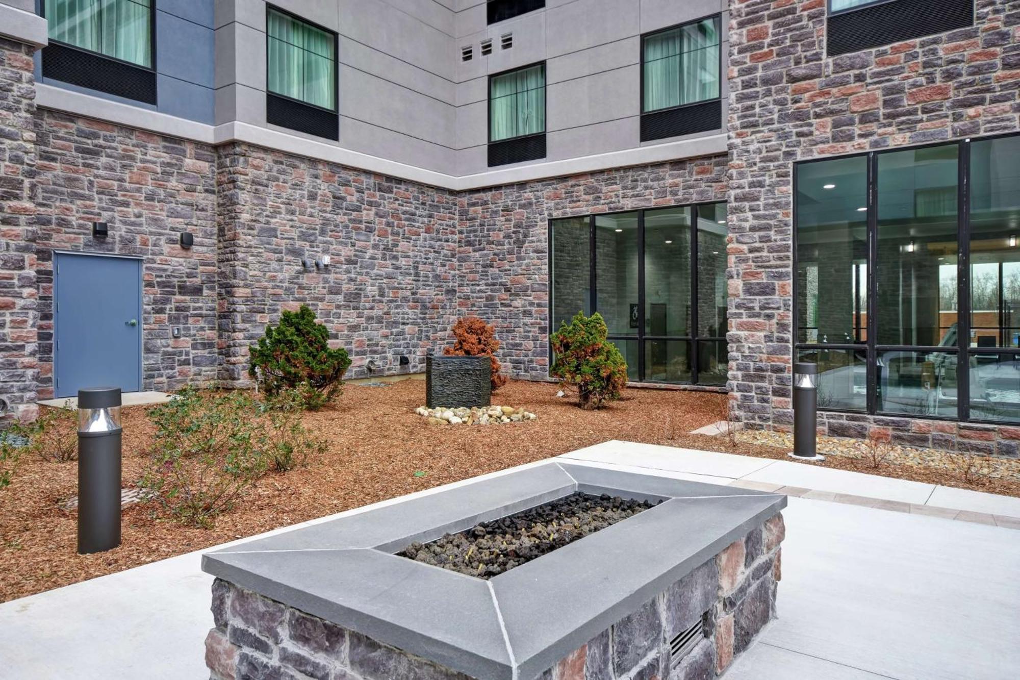Homewood Suites By Hilton Orange New Haven Exterior photo